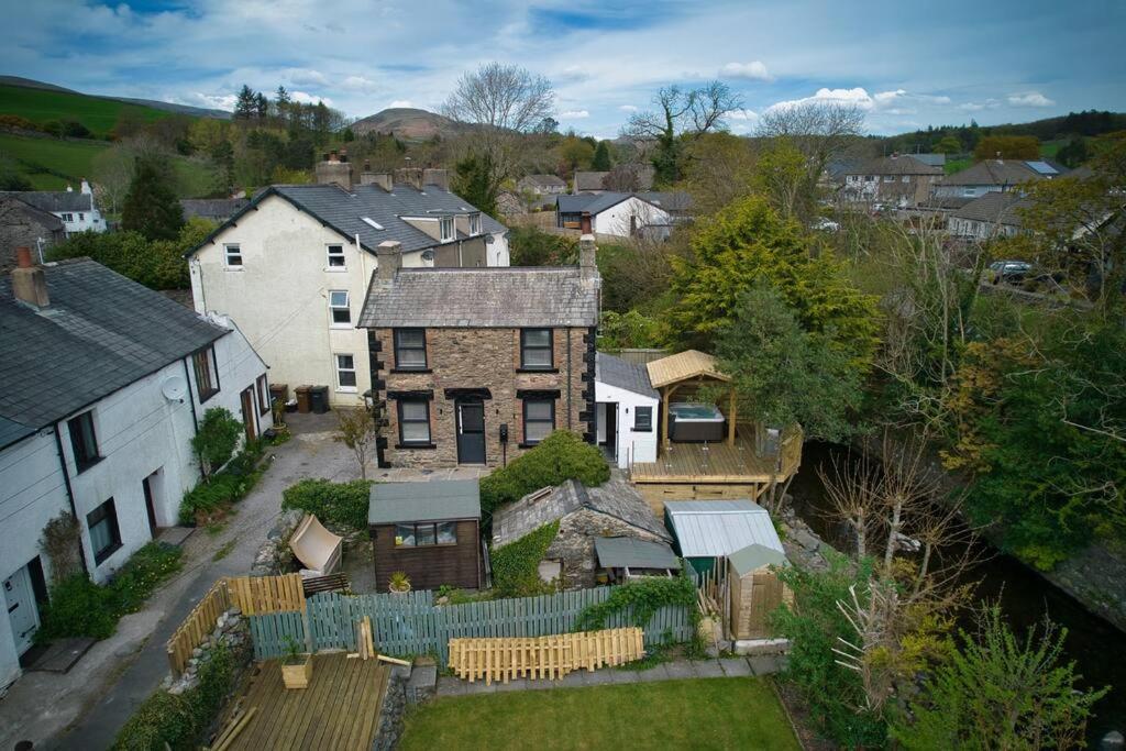 Luxurious Cottage With Hot Tub, Lake District Duddon Luaran gambar