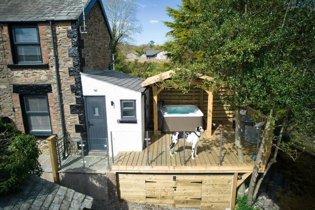 Luxurious Cottage With Hot Tub, Lake District Duddon Luaran gambar