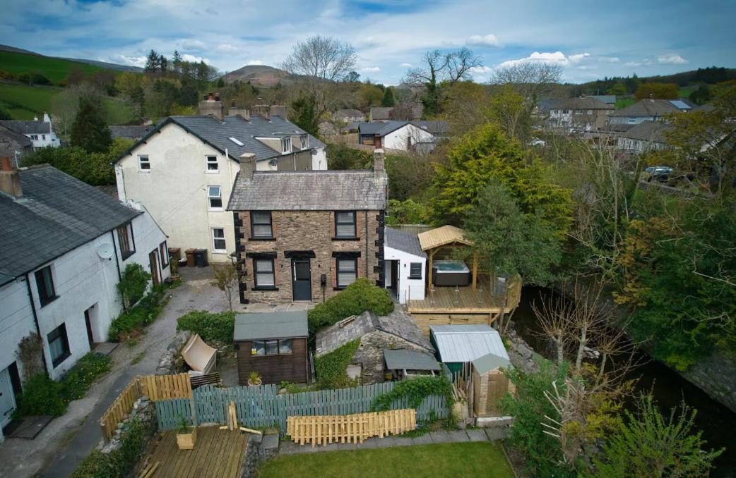 Luxurious Cottage With Hot Tub, Lake District Duddon Luaran gambar